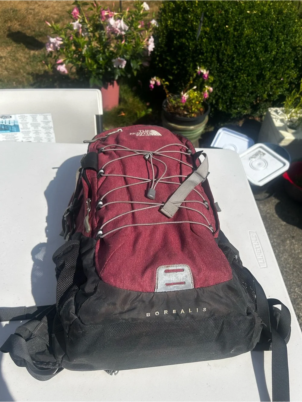 The North Face compact men’s